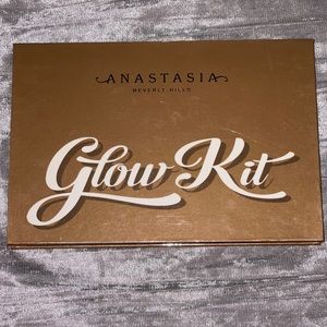 Anastasia Beverly Hills Glow Kit